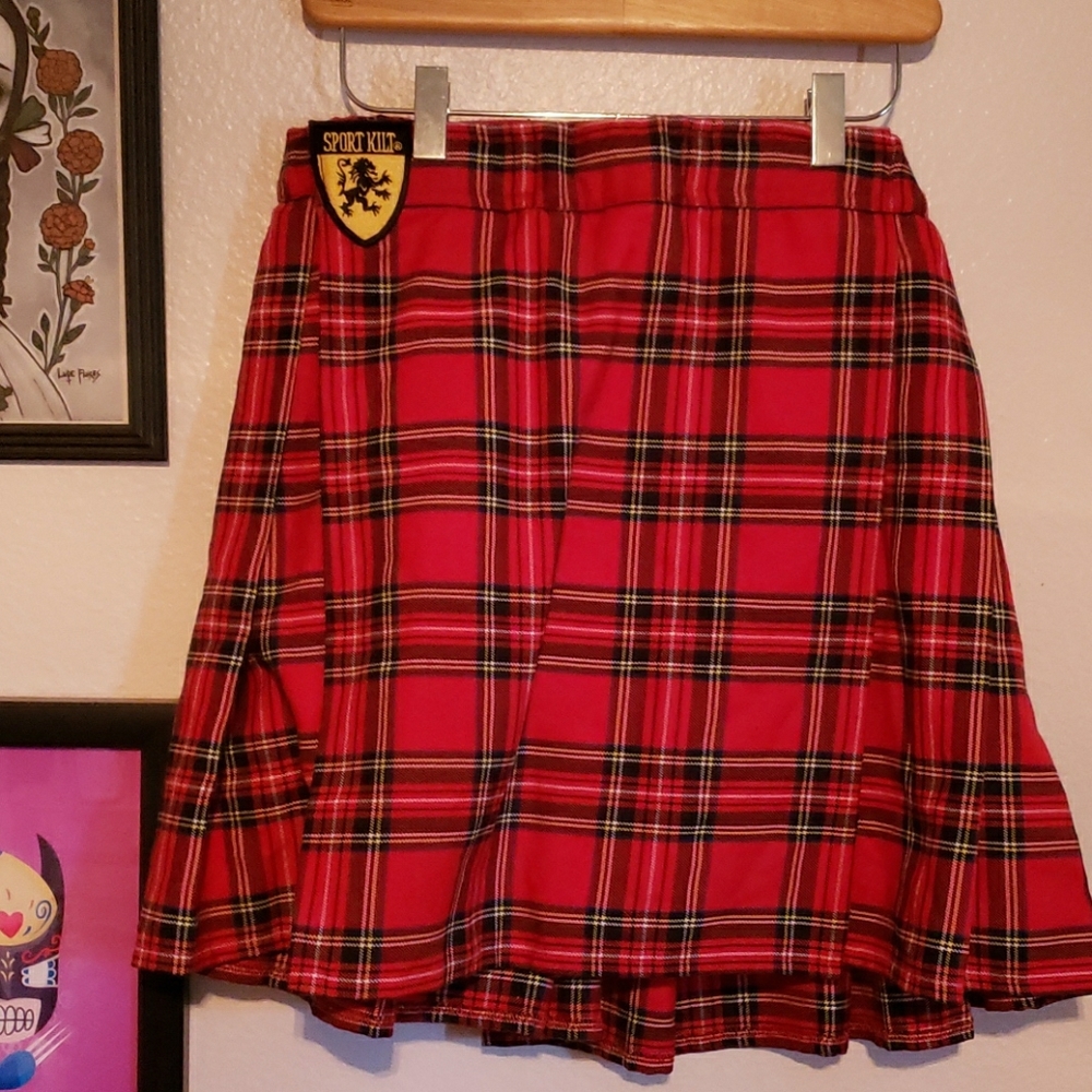 Sport Kilt in red tartan.